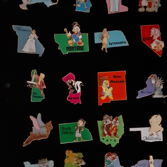 Disney 50-State 3D Pin Set-Retired Set-Collectible - Picture 4 of 4